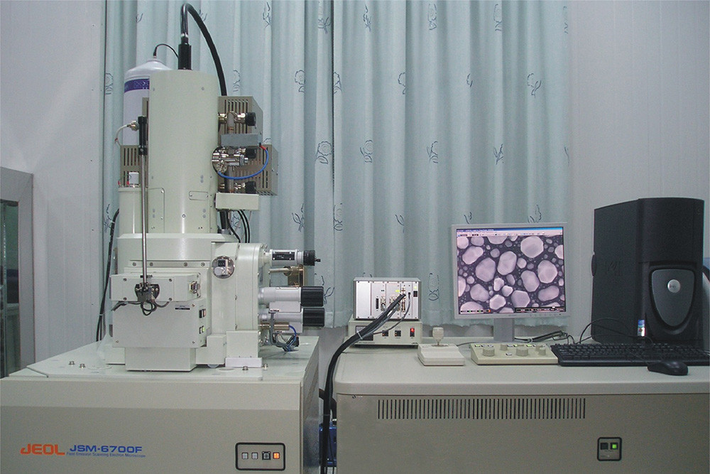JSM-6700F场致发射扫描式电子显微镜(JEOL）